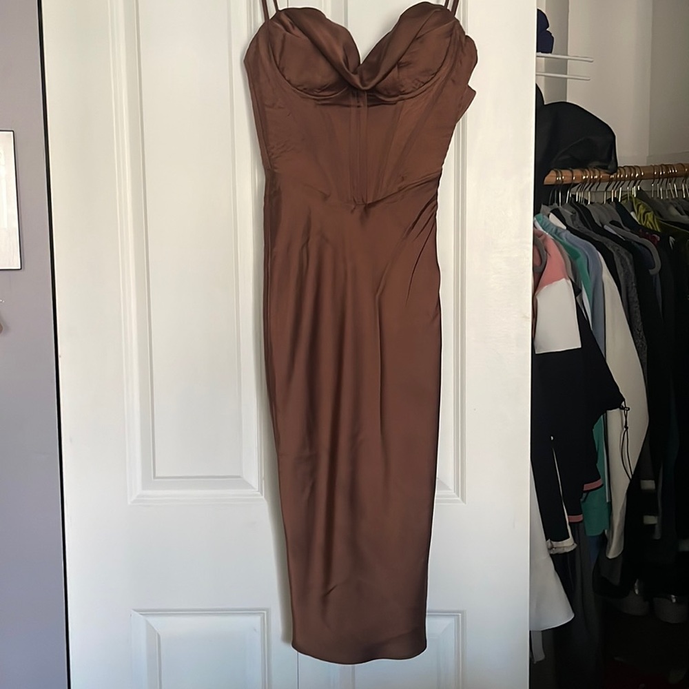 MYRNA
Chocolate Satin Corset Slip Dress
SIZE: XS (BIGGER CUP)